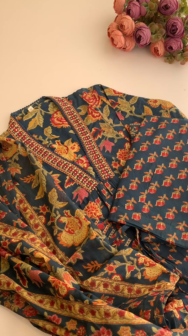 Mahal Hand-Embroidered Jharoka Print Kurta Set