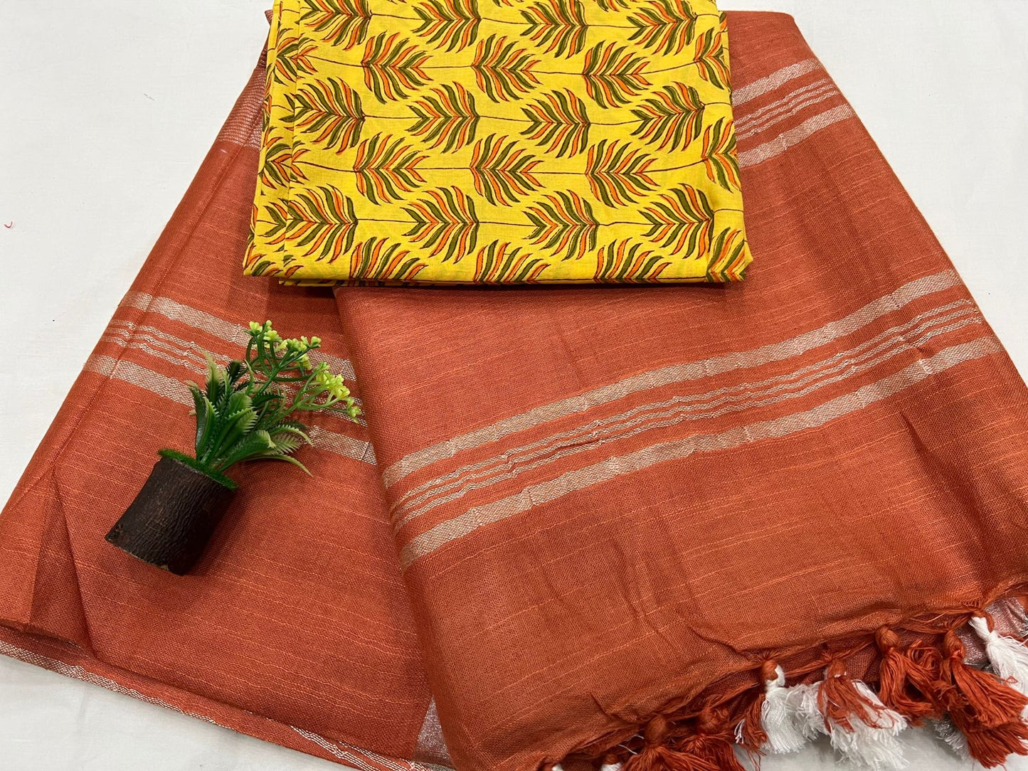 Cotton Linen saree with printed cotton blouse