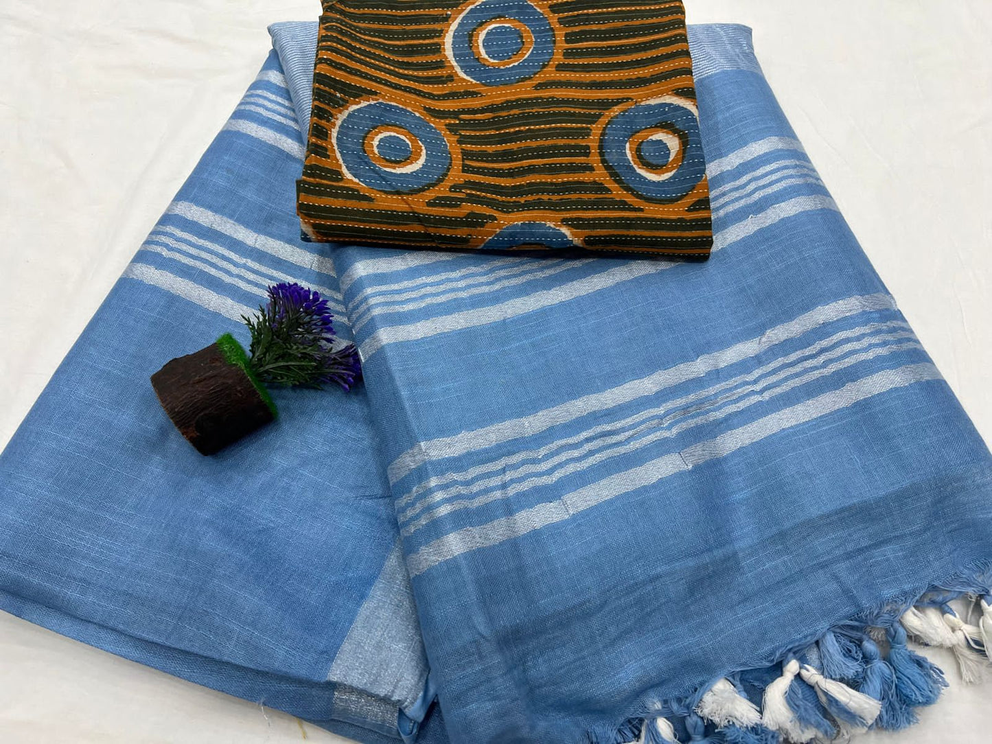 Cotton Linen Saree With Printed Cotton Blouse